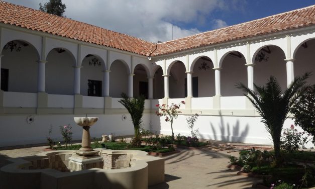 Universidad de San Francisco Xavier ENTREGA LAS OBRAS DE RESTAURACIÓN  Y REFUNCIONALIZACIÓN  DEL MUSEO COLONIAL CHARCAS